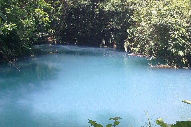 rio-celeste-waterfall-and-sloth-sactuary-full-day-tour-with-lunch