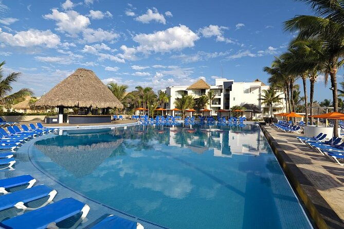 riu-bavaro-round-trip-shuttle-punta-cana-airport