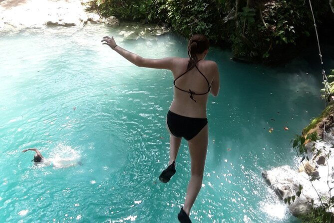 river-tubing-and-blue-hole-private-tour-from-ocho-rios