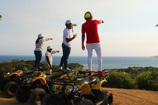 roatan-atv-sightseeing-sloth-monkeys-chocolate-rum-factory