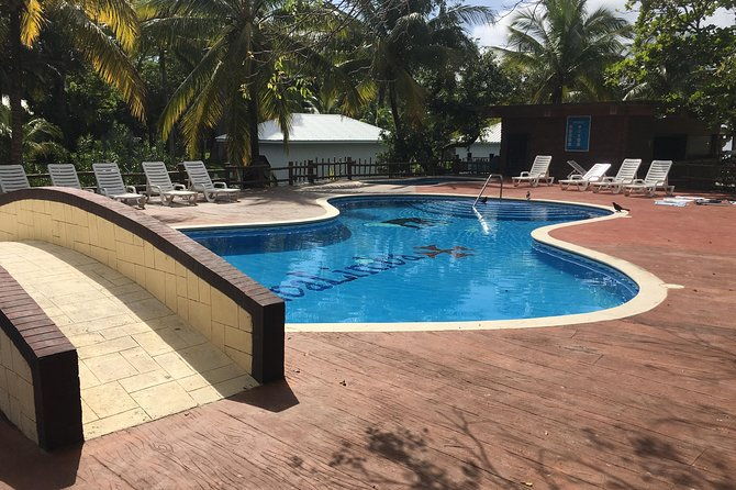roatan-gumbalimba-preservation-eco-park-beach
