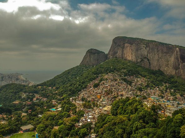 rocinha-favela-walking-tour-with-a-local-guide