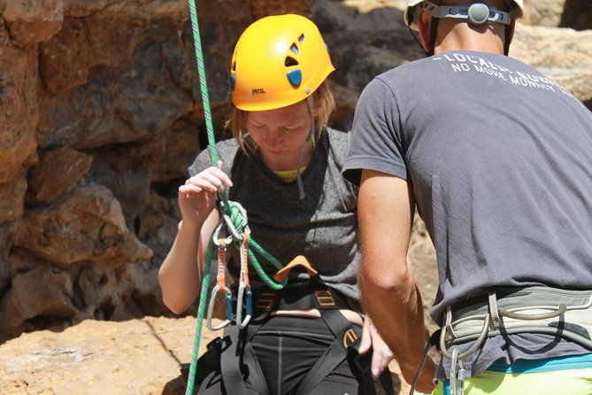 rock-climbing-adventure-in-cascais-lisbon