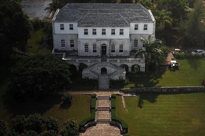 rose-hall-great-house-and-scotchies-private-tour-from-montegobay