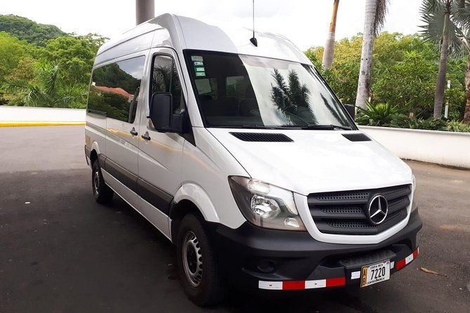 round-trip-transfer-liberia-airport-lir-to-riu-guanacaste-hotel