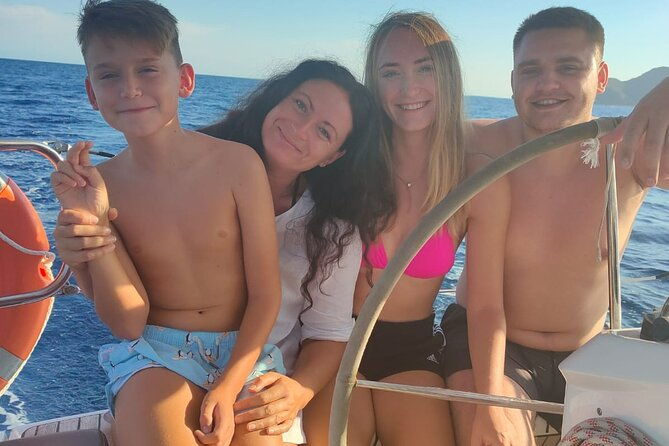 sailing-experience-along-the-coast-of-cabo-de-gata-in-almeria