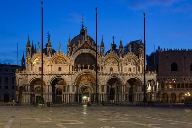 saint-marks-vip-night-tour-exclusive-access-small-group-tour