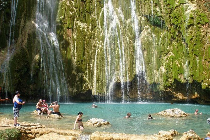 samana-bacardi-island-and-el-limon-waterfall
