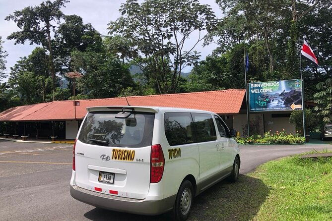 san-jose-airport-to-la-fortuna-private-vip-transfer