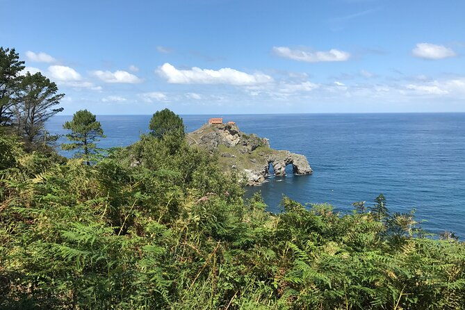 san-juan-de-gaztelugatxe-with-winery-visit-and-lunch-from-bilbao