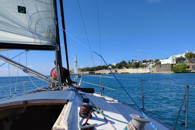 san-juan-historical-bay-daytime-sailing-tour