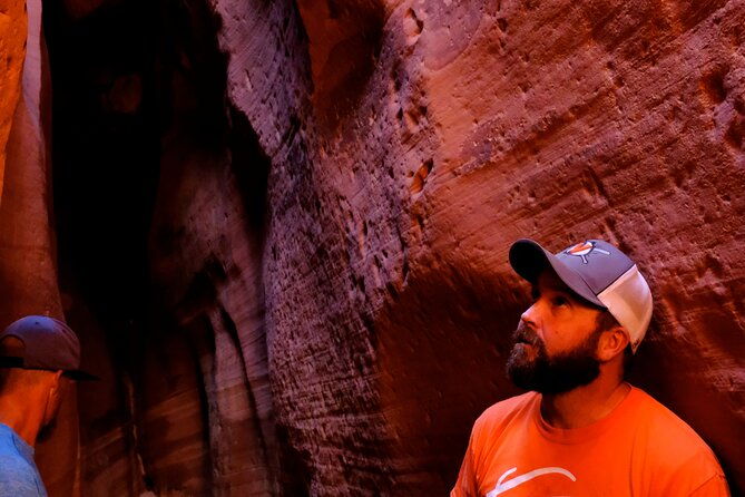 sand-boarding-and-peek-a-boo-slot-canyon-utv-adventure