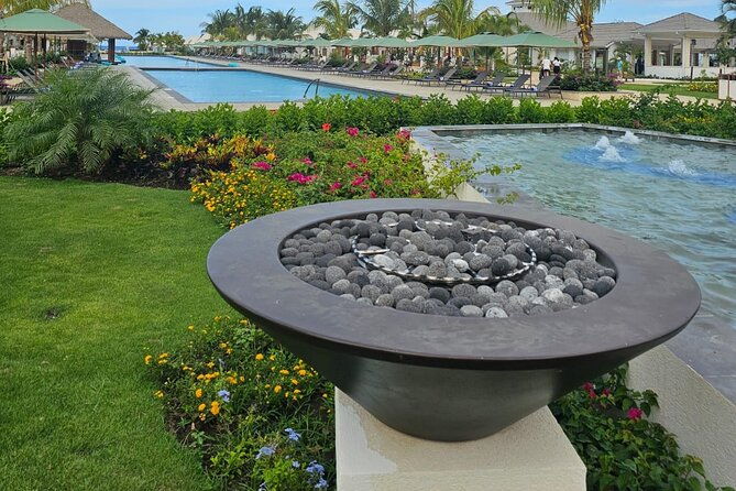 sandals-resorts-airport-transfer-argyle-international-airport-svg