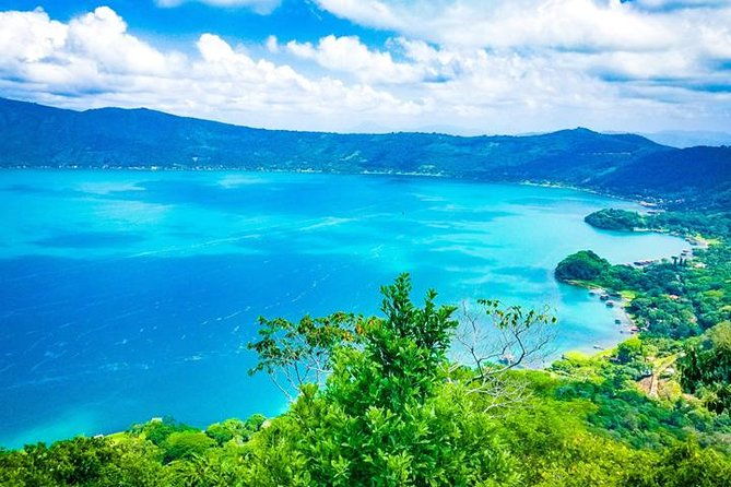 santa-ana-volcano-hike-tour-from-surf-city