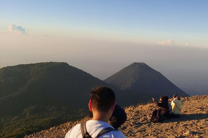 santa-ana-volcano-sunrise