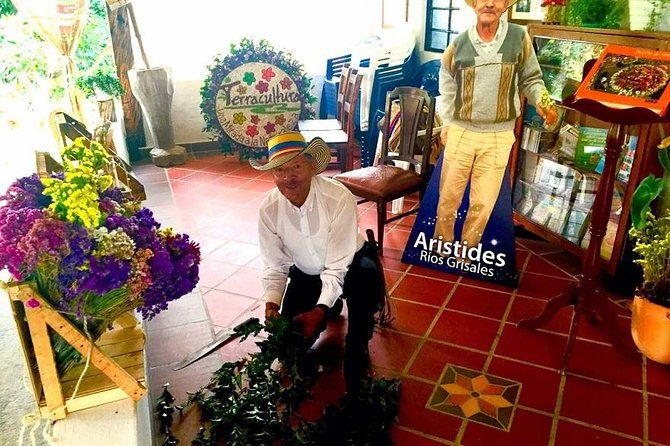 santa-elena-trip-silleteros-and-flower-farm-cultural-tour