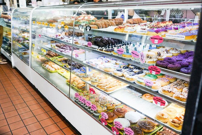 santa-monica-delicious-donut-adventure-walking-food-tour
