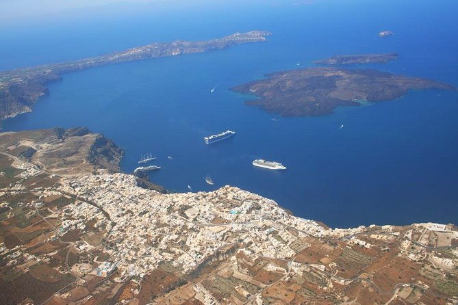 santorini-30min-helicopter-tour