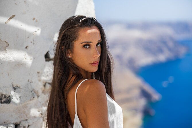 santorini-photoshoot-oia-sunset-blue-domes