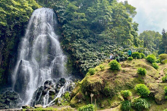 sao-miguel-private-jeep-adventure-personalized-island-tour-2