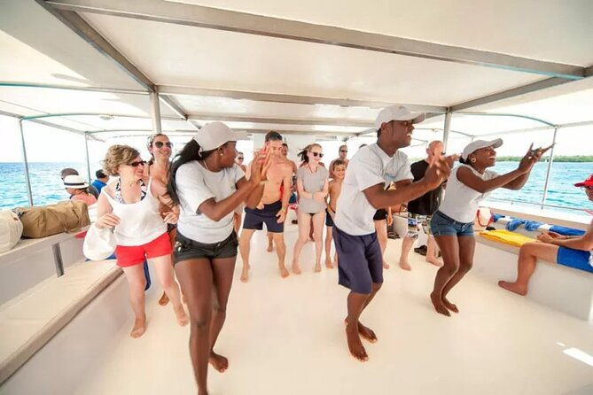 saona-island-full-day-tours-catamaran-party-from-santo-domingo