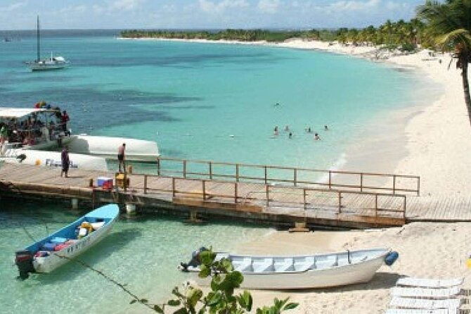 saona-island-tour-from-punta-cana-with-lunch-open-bar-pickup