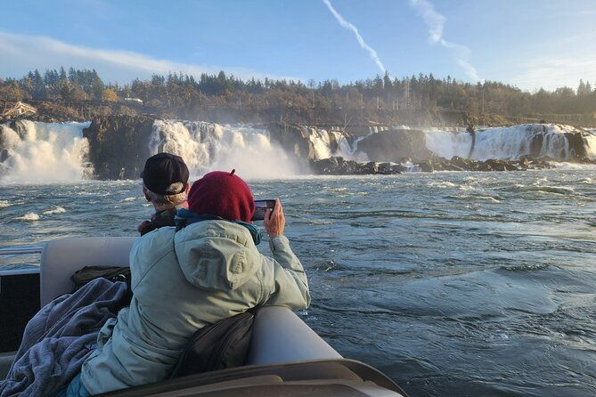 scenic-2-hour-river-cruise-to-the-majestic-willamette-falls