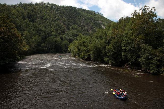 scenic-floats-on-the-pigeon-river-with-big-creek-expeditions