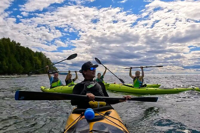 sea-kayaking-in-door-county-wisconsin-2