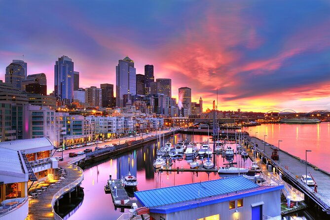 seattle-enchanting-night-tour-with-space-needle-and-skywheel