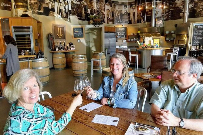 seattle-wine-and-waterfall-luxury-small-group-day-tour-with-lunch
