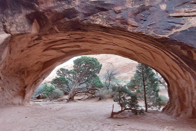secluded-arches-sunset-experience-best-of-devils-garden-easy-hike