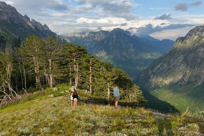 semi-private-hiking-tour-theth-valbona-koman-lake-in-3-days