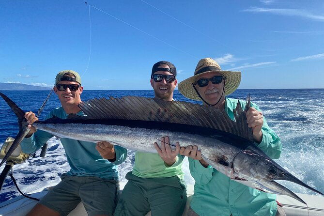 shared-deep-sea-full-day-fishing-charter-in-hawaiian-waters