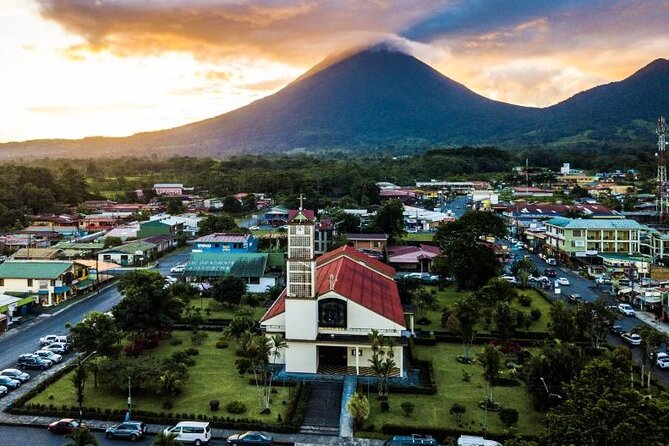 shared-shuttle-puerto-viejo-to-arenal