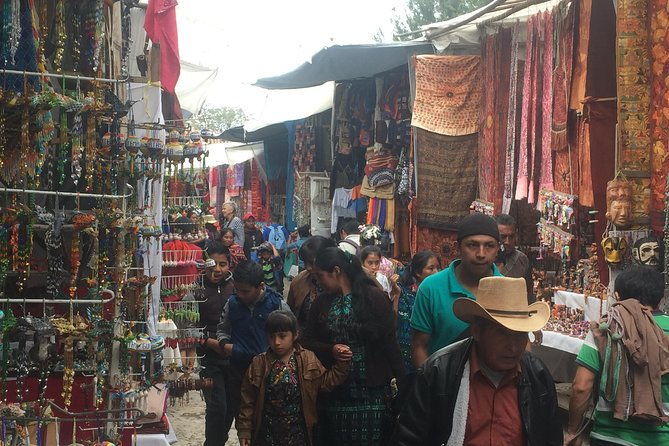 shared-shuttle-visit-chichicastenango-market