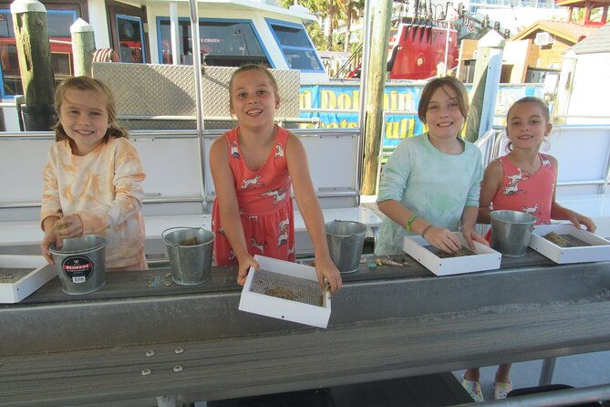 shark-teeth-and-shells-dolphin-and-shelling-tour-boat-clearwater-beach