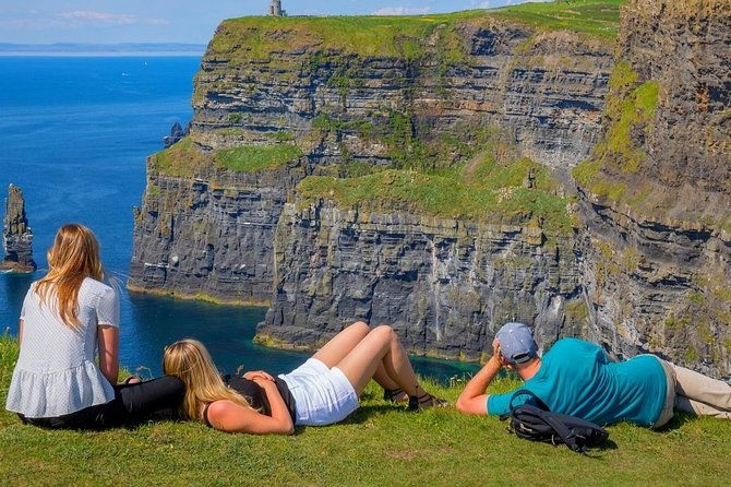 shore-excursion-cliffs-of-moher-explorer-tour-wild-atlantic-way-from-galway