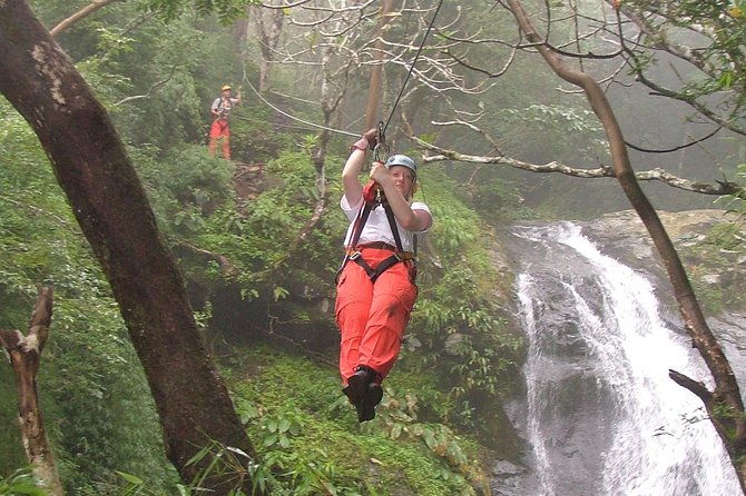 shore-excursion-puntarenas-mega-zipline-18-cables-11-falls