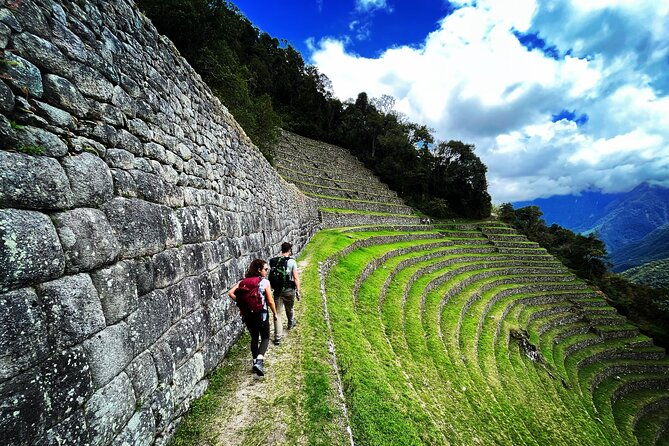 short-inca-trail-to-machu-picchu-2-days-and-1-night