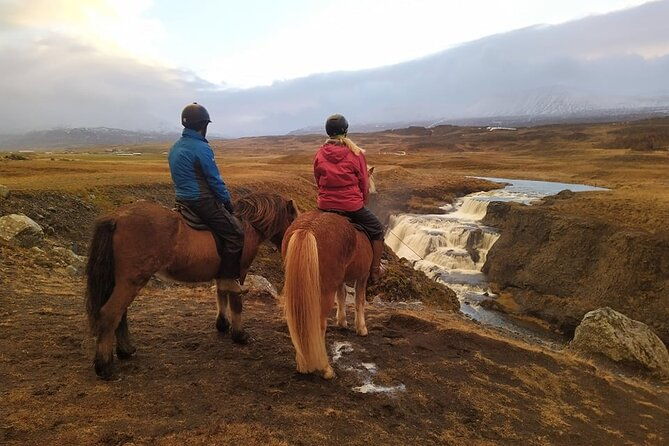 short-riding-tour-with-eye-catching-photos-at-waterfall