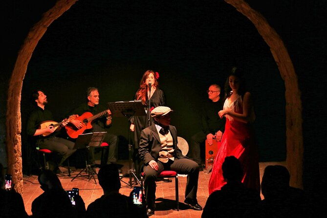 show-songs-music-and-neapolitan-dances-with-tasting-2