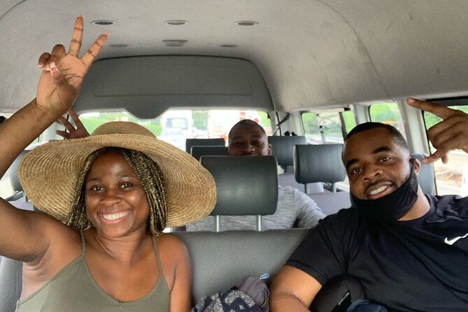 shuttle-transfer-rides-to-jaco-beach