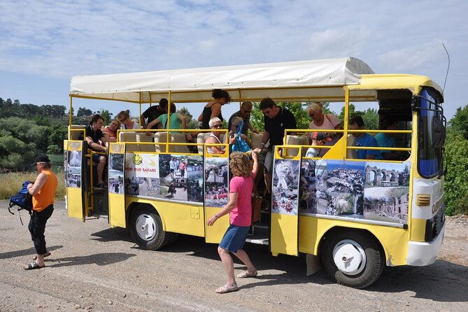 side-cabrio-bus-tour-with-green-lake-and-manavgat-waterfall