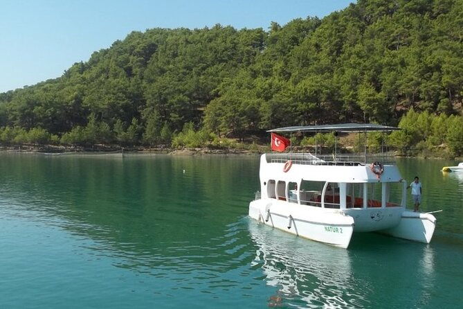 side-village-tour-and-green-lake-cruise-combo-tour-2