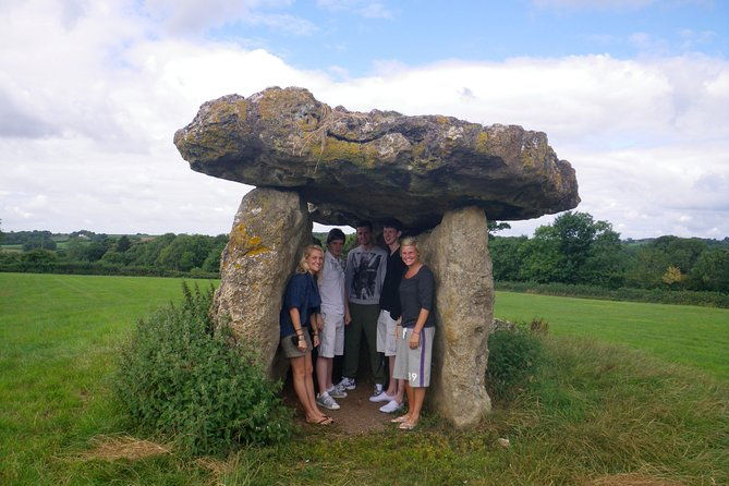 sightseeing-tour-cardiff-bay-and-vale-of-glamorgan-full-day-driver-guided