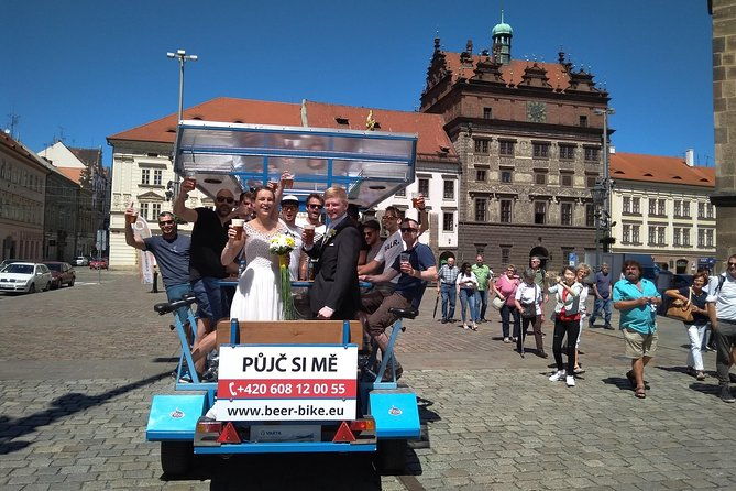 sightseeing-tour-in-the-czech-republic-beer-bike-in-pilsen