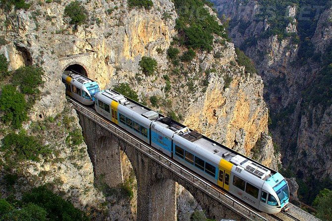 single-day-rail-trip-from-thessaloniki-to-meteora