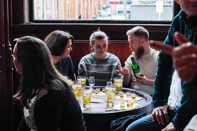 sip-and-stroll-whiskey-history-walking-tour-in-dublin-3