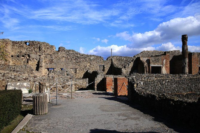 skip-the-line-pompeii-tour-for-kids-and-families-w-special-guide
